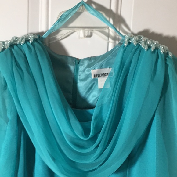 After Dark woman’s formal teal dress beaded epaulettes attached scarf size 9/10 - Picture 8 of 9